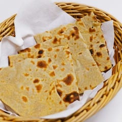 N4 Aloo (Potato) Kulcha.