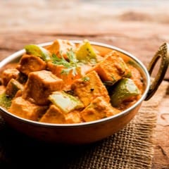 E12 Kadhai Paneer.