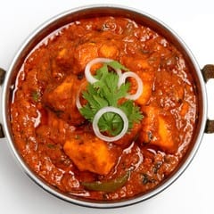 E15 Chicken Vindaloo.