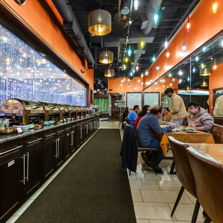LUNCH-BUFFET EVERYDAY